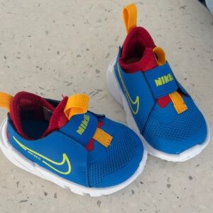 New Nike Baby sz 3C Blue and Yellow Sneakers